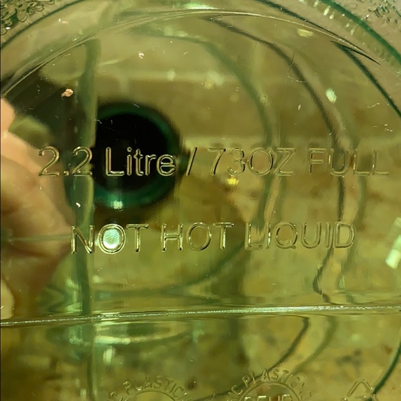 Wesoke 2.2L/73OZ Large Water Bottle - Picture 7 of 8